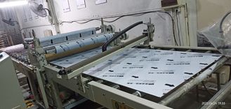 Ταχύτητα στρώσης 0-30m/min Μηχανή στρώσης με φιλμ για ανοξείδωτο χάλυβα