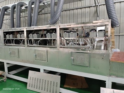 17530mm × 1600mm × 1100mm Σκούπι για στεγνώσεις μικροκυμάτων για ακριβή έλεγχο θερμοκρασίας σε 80C