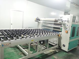 Μηχανή λαμινοποίησης ταινίας 2m, Λευκή PE συσκευή λαμινοποίησης φύλλου αφρού για γυαλί, φύλλο χάλυβα, ακρυλικό