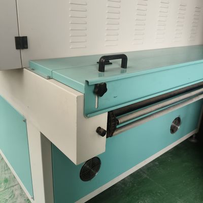 Εξοικονόμηση ενέργειας Τρεις λαμπτήρες UV Machine 5-20m Per Min Metal Sheet UV Led Machine