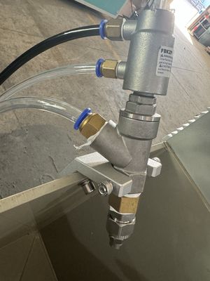 Σύνθετο εργαστηριακό επικάλυμμα περιστροφής διπλού σταθμού για την ανάπτυξη πρωτοτύπων χάλυβα