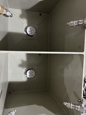 Αυτόματη μηχανή περιστροφικής επίστρωσης πολτού διπλού σταθμού για σφράγιση τροφίμων φιλικών προς το περιβάλλον συσκευασιών