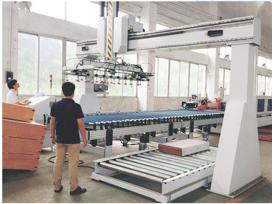 MDF επιβιβάζεται στο UV φως 388kw θεραπεύοντας τον πίνακα πυριτικών αλάτων ασβεστίου ελέγχου PLC μηχανών επιστρώματος ψεκασμού