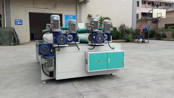 Εξοπλισμός επιστρώματος κυλίνδρων L300mm 20m/Min για τον πίνακα μαγνήσιου γυαλιού