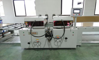Άσπρο διπλό καυτό Coater 920mm ρόλων λειωμένων μετάλλων εναλλασσόμενου ρεύματος 110v πλάτος Effecive