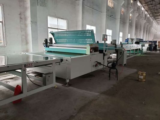 Αυτόματη μηχανή 380v 50Hz 3sheets/Min επιστρώματος βερνικιών φόρτωσης