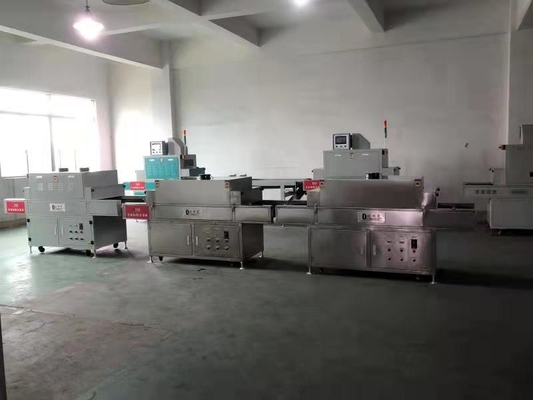 UV μηχανή ακτινοβολίας τροφίμων ζωνών πλέγματος για το χαρτοκιβώτιο πινάκων συσκευασίας