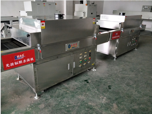 Μηχανή ακτινοβολίας UV AC220V με ακρίβεια ελέγχου θερμοκρασίας ±1C και μήκος κύματος 365nm