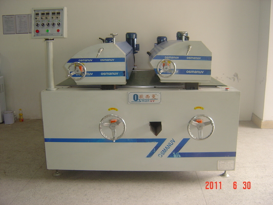 Εφοδιασμός ηλεκτρικής ενέργειας 220V/50Hz και μέγιστο πλάτος επικάλυψης 1000mm Συσκευή επικάλυψης κυλίνδρων για βαφές