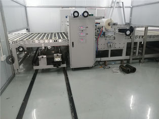 Μηχανή λαμινοποίησης ταινίας 2m, Λευκή PE συσκευή λαμινοποίησης φύλλου αφρού για γυαλί, φύλλο χάλυβα, ακρυλικό