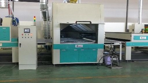 Σερβο μηχανή W920mm 180m/Min της Mitsubishi μηχανών επιστρώματος ψεκασμού
